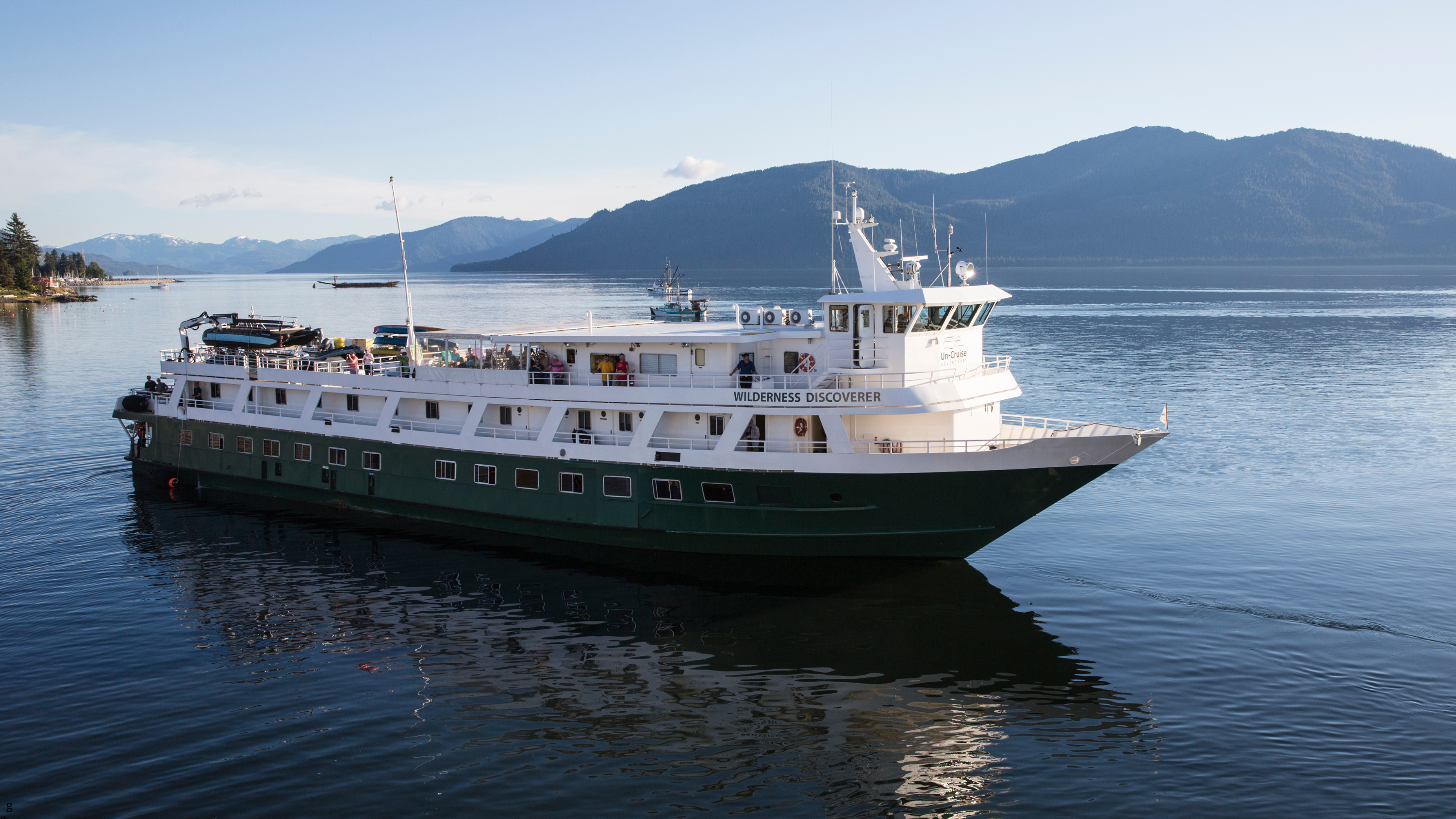 -UnCruise Adventures